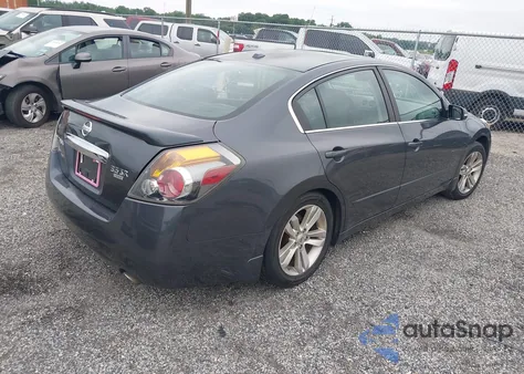 2010 Nissan Altima 3.5 Sr z USA, uszkodzony, nr VIN 1N4BL2AP2AN523280
